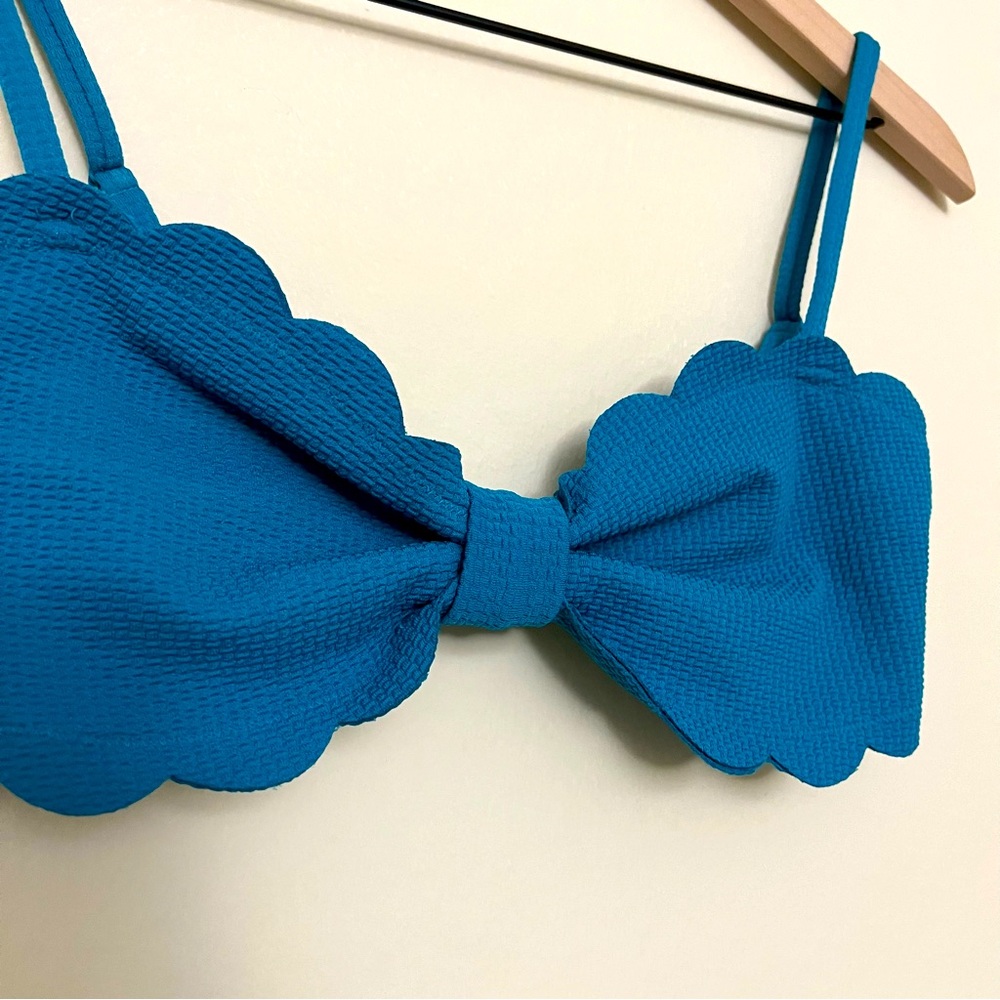 Turquoise scalloped edge bikini